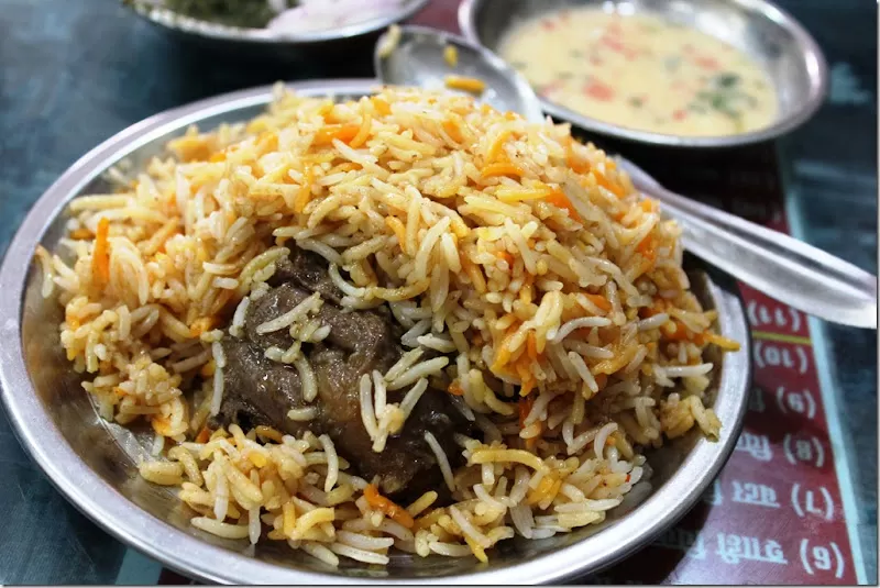 Read more about the article History of Mughlai Cuisine: Origin, Food & Legacy